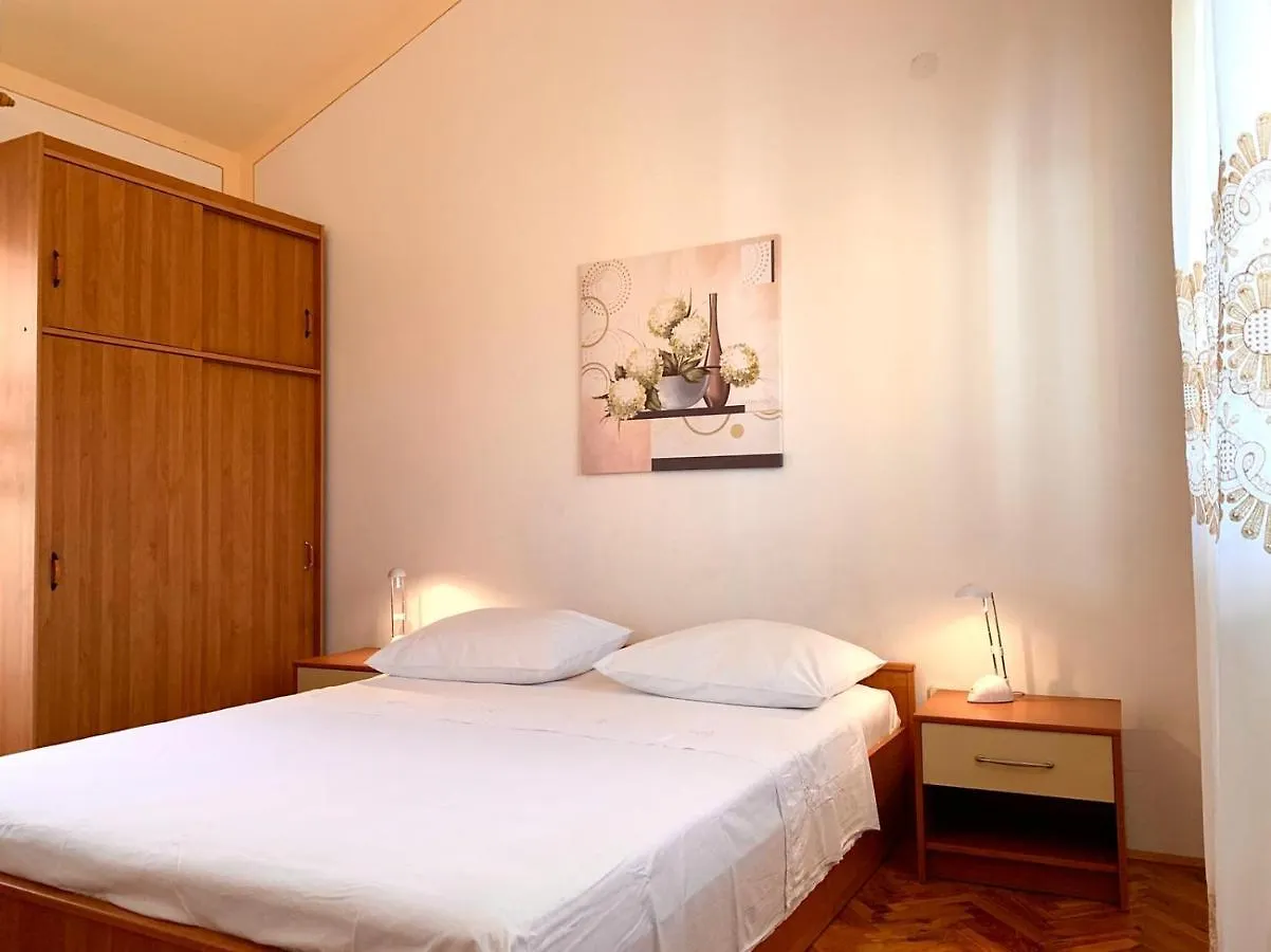 Apatrmani Tuta Kukljica Apartment Croatia