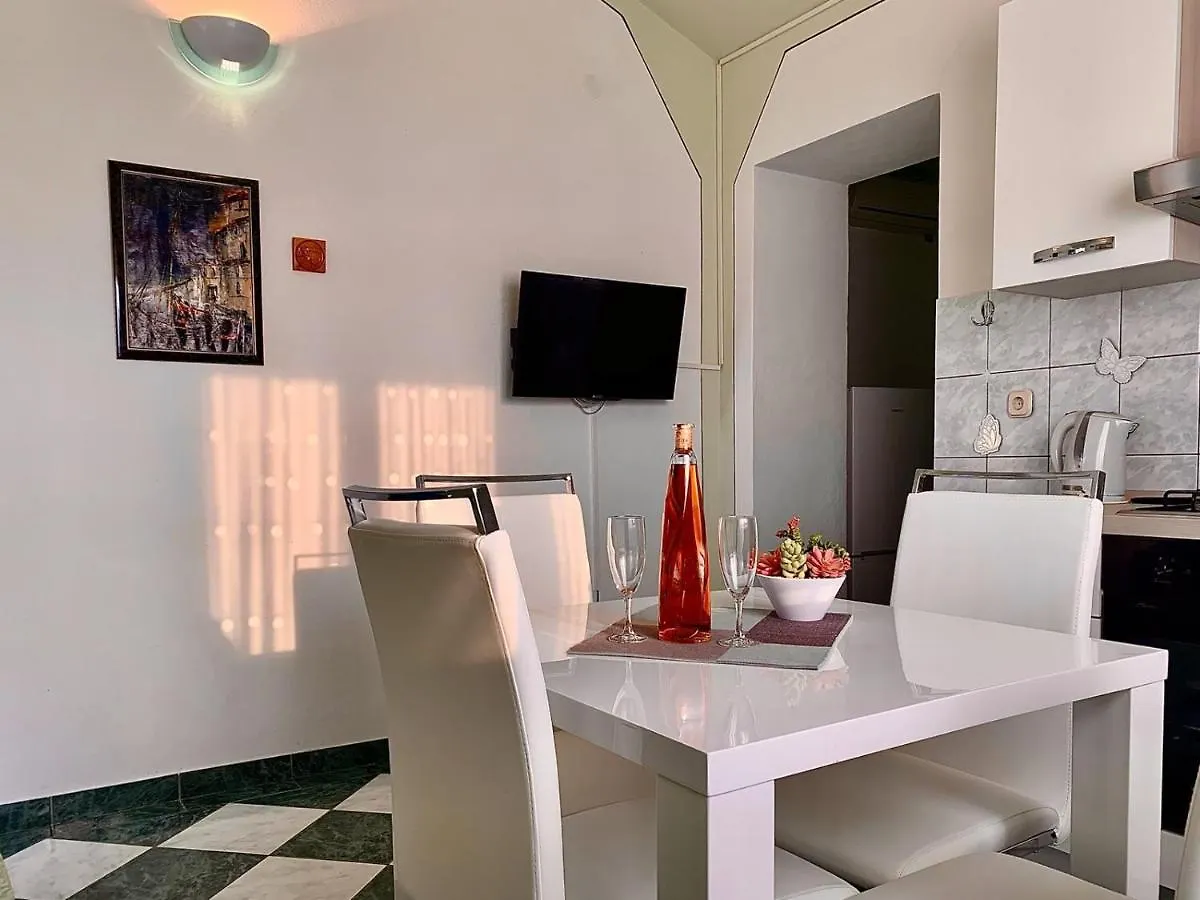 Apatrmani Tuta Kukljica Apartment Croatia