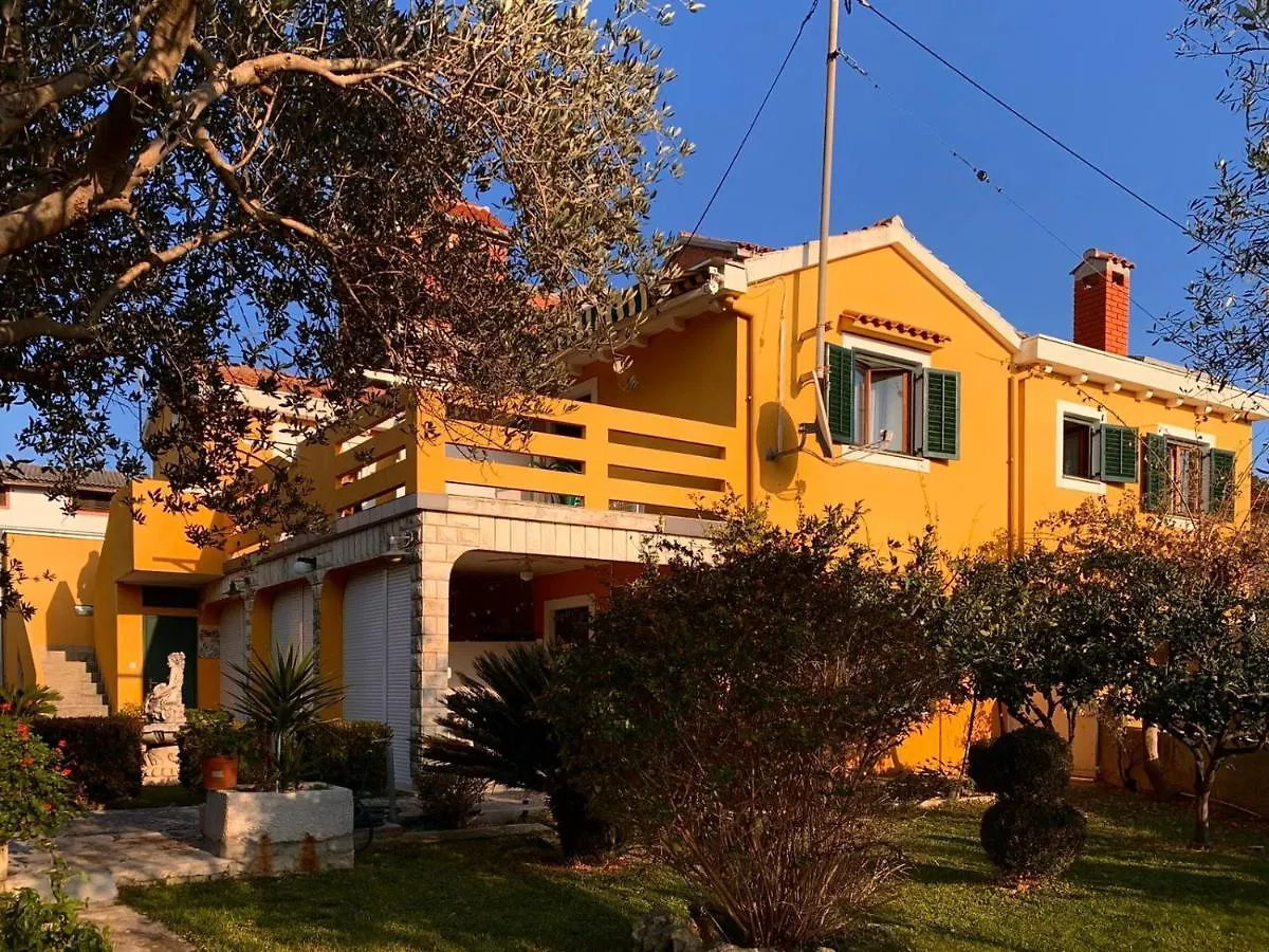 Apatrmani Tuta Kukljica Apartment
